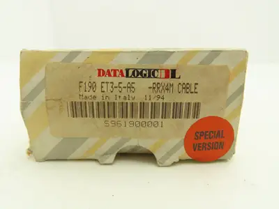 Datalogic ET3-5-A5 Photoelectric Sensor Photoreflex NPN/PNP 10-30VDC
