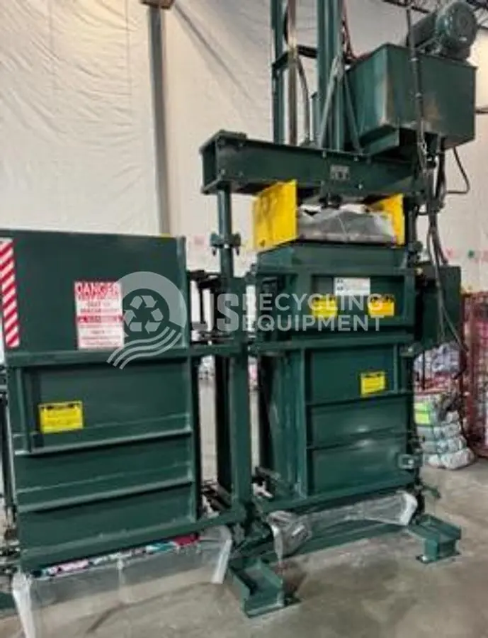 USED INTERNATIONAL BALER DHW-3C DOUBLE CHAMBER CLOTHING & TEXTILE VERTICAL