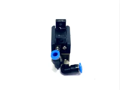 USED SCHUNK 2-JAW PNEUMATIC PARALLEL GRIPPER, 340010