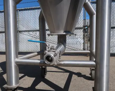 SPC9000  Tank 100 gallon vertical tank, Stainless Steel, conical on casters