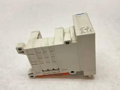 VV5QC11-03N35DAN-S | SMC  Pneumatic Plug-In Manifold 3-Station - Used