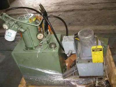 1987 CINCINNATI - HEALD 2EF 750G GRINDERS, INTERNAL | GCH Machinery (11)