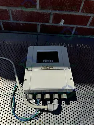 USED ENDRESS + HAUSER PROMASS 80 MASS FLOWMETER W/ PROMASS A 1/2" SANITARY FITTING