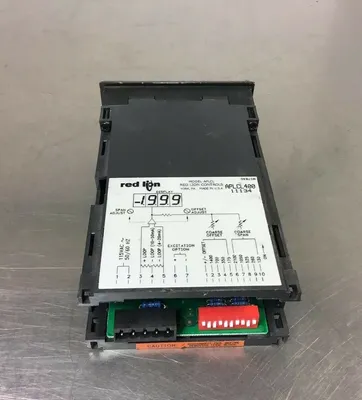 Red Lion APLCL400 Apollo Digital Panel Meter. 2D
