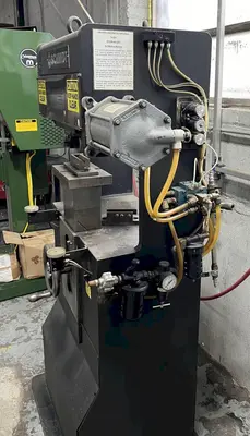 USED 2002 SCHMIDT SERIES 12
