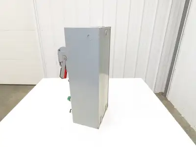 Allen Bradley 512-AACD-24 Combination Starter NEMA Size 0 Fusible 5HP 600V 3ph