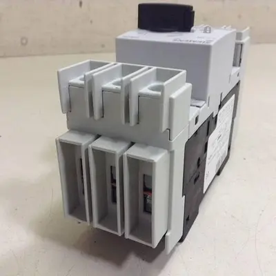 USED SIEMENS 3RV1721-1JD10