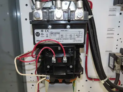 Allen Bradley 512-DACD-26R Combination Motor Starter Sz 3 NEMA 50HP 480V Fused