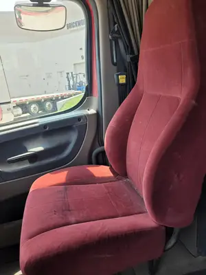 USED 2013 FREIGHTLINER CASCADIA