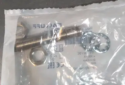 Balluff BES01H6 Proximity Sensor Fast Delivery Loc5E5/2