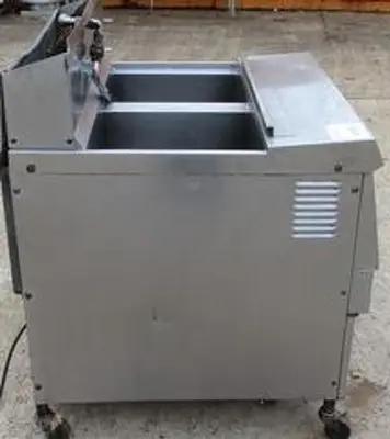 USED HENNY PENNY PRESSURE FRYER