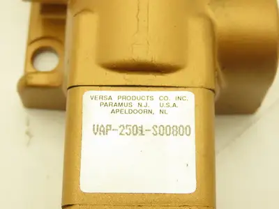 Versa VAP-2501-S00800 Pneumatic Air Hand Lever Valve 200psi 1/2" Ports