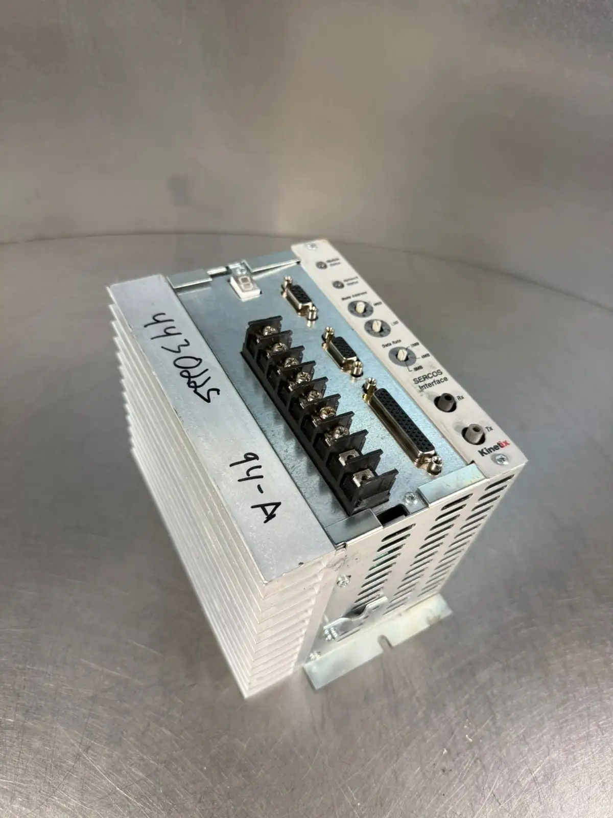Allen-Bradley 2098-DSD-010-SE Input 120/240Vac Ph 1 50-60Hz (8.5.1)