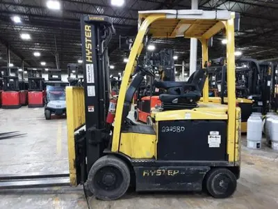USED 2020 HYSTER E60XN-33