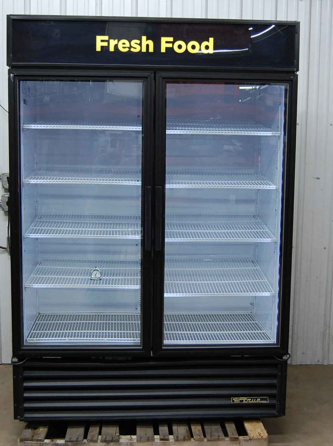 142-1127 True GDM-49-LD Glass 2 Door Cooler w LED
