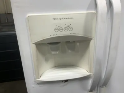 Used FRIGIDAIRE FRS3R3EW1 Refrigerators Michigan US | Miedema Asset Management Group #1411162