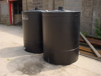 220 L Polypropylene Enclosed Tank