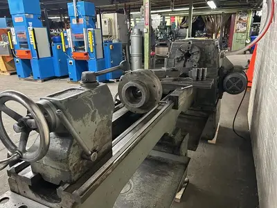 Meuser & Co. 18" x 26" - 68″ Gap Bed, Tool Room Engine Lathe, Inch / Metric