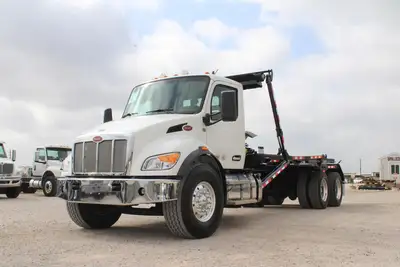 New | in-Stock 2027 PETERBILT 548 Rolloff Trucks Texas US | Roll Off Truck World #1492003