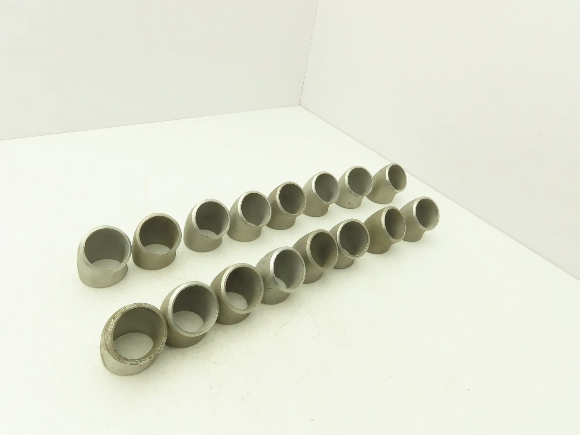 316L SCH 40S Stainless Steel 45° Elbow 1-1/2" Butt Weld Lot of 16