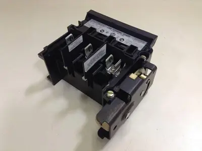 USED ALLEN BRADLEY 1494V-DS30 SER A