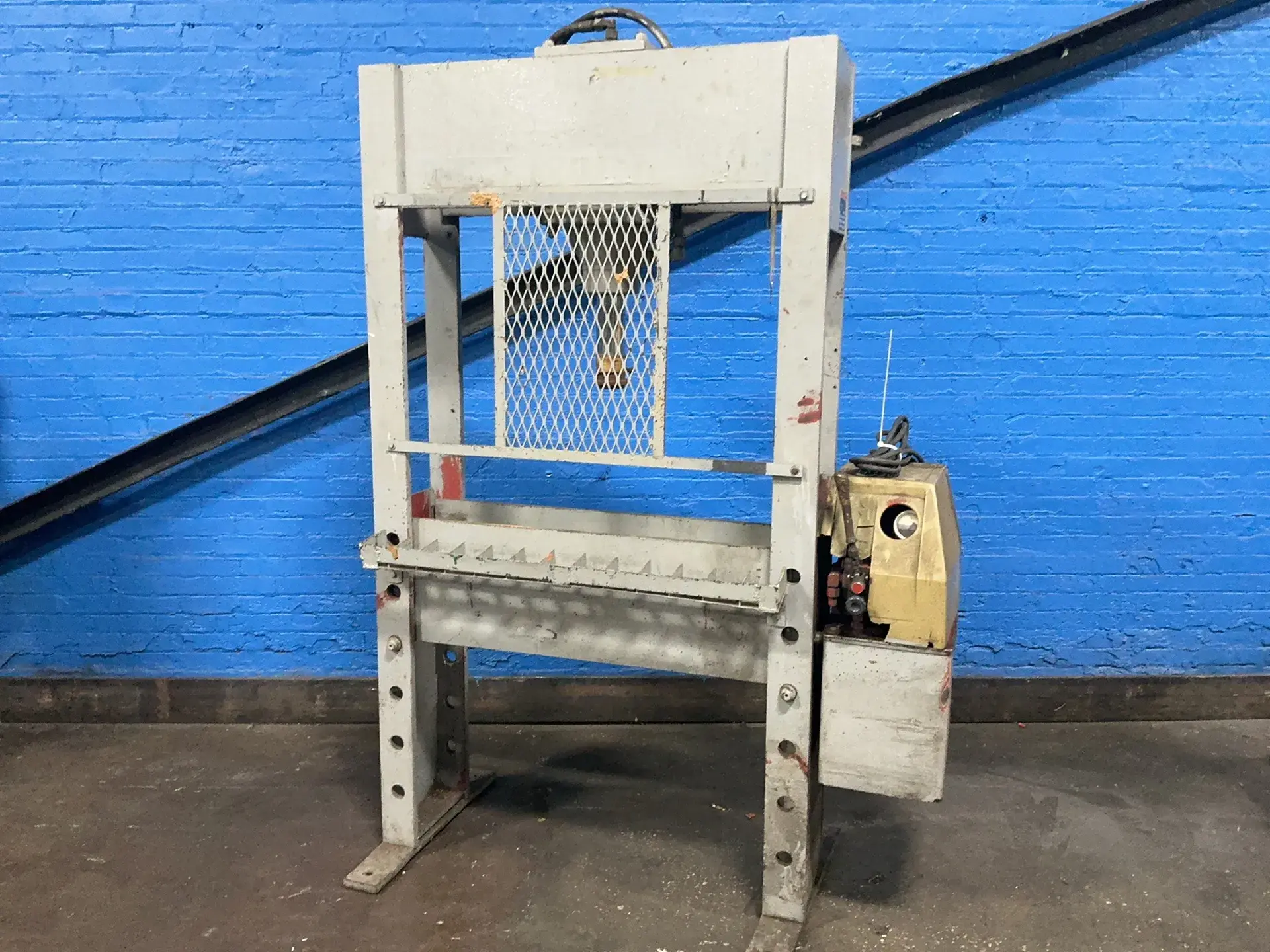 Used 1997 STENHOJ 500994 H-Frame Presses Ohio US | HGR 24 #1251196