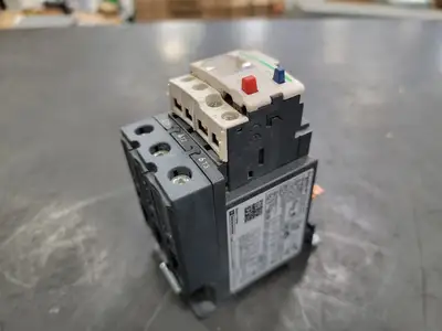 USED SCHNEIDER ELECTRIC LRD340
