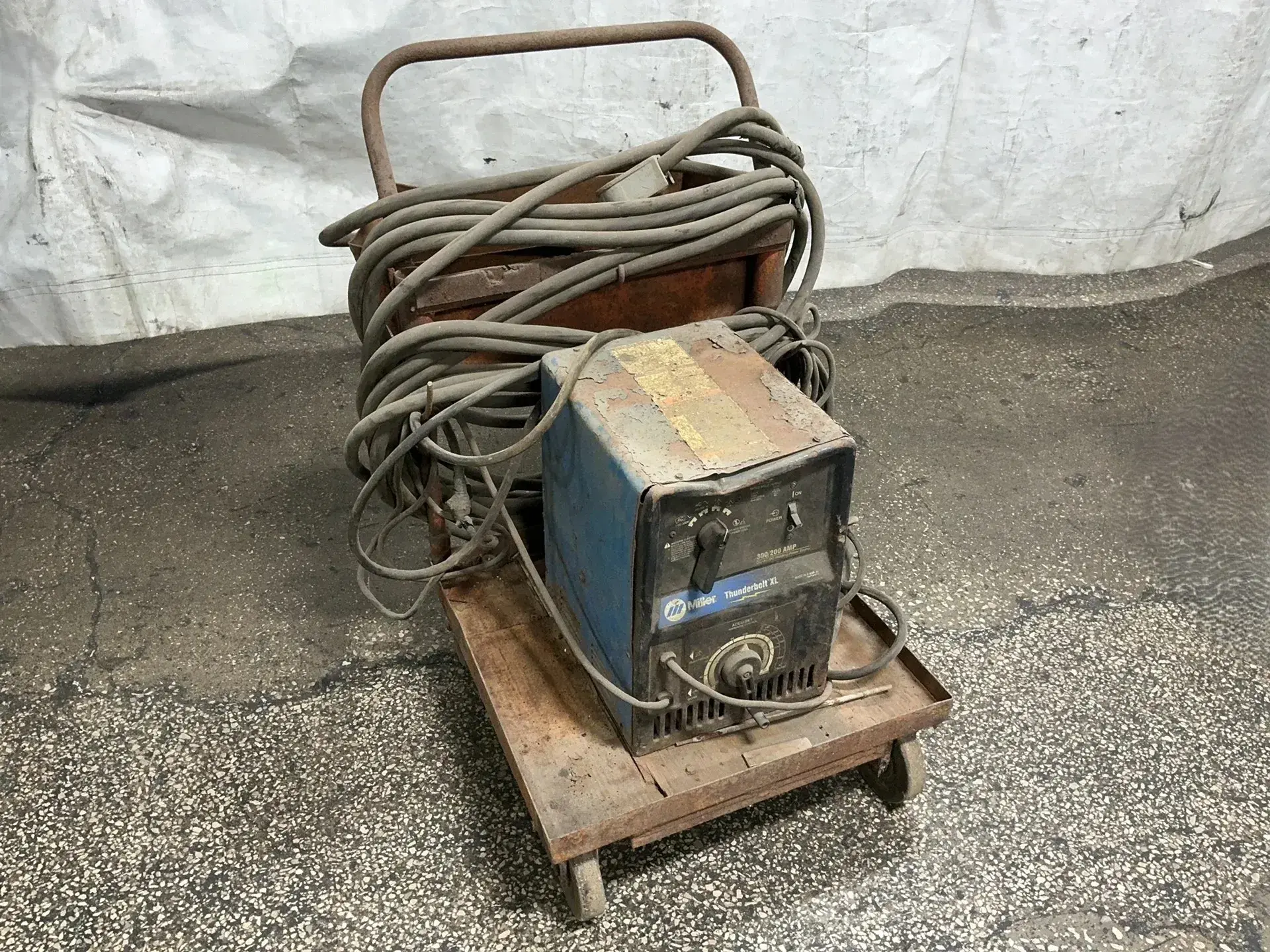 Used MILLER THUNDERBOLT XL Welding Machinery (Other) Ohio US | HGR 24 #1344071