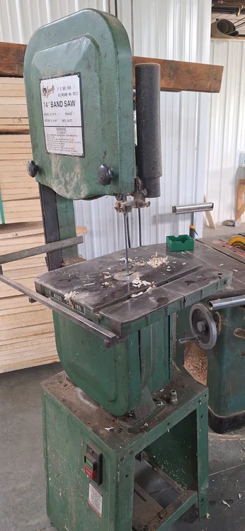 Used _UNKNOWN_ 1019 Woodworking Vertical Band Saws Michigan US | AW Machinery, LLC. #1366637
