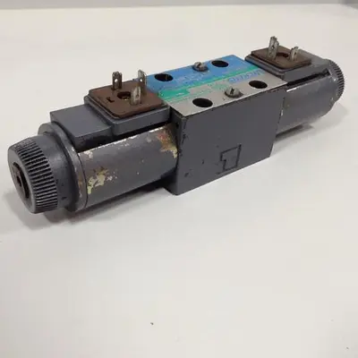 USED VICKERS DG4V3S6CMUHL760EN490