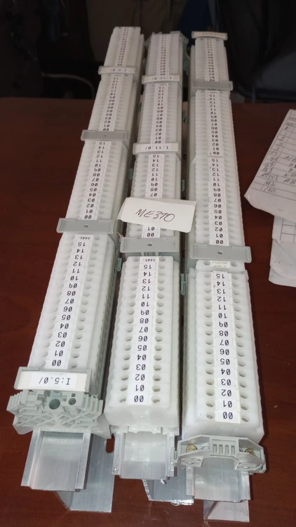 Used Allen-Bradley 1492-HM1 Terminal Blocks Arizona US | ASSET CONVERSION SPECIALISTS, INC. #311071