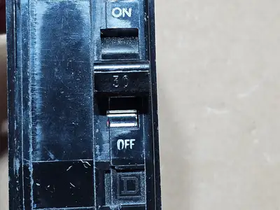 Used SQUARE D QO230 Switchgears British Columbia CA | Lenmark #1438636