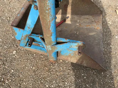 Used _UNKNOWN_ _UNKNOWN_ Earth Buckets Michigan US | Miedema Asset Management Group #1296350