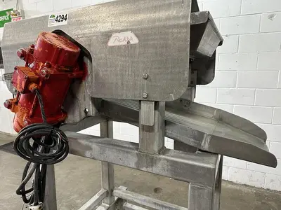 ROMA Vibratory Conveyor