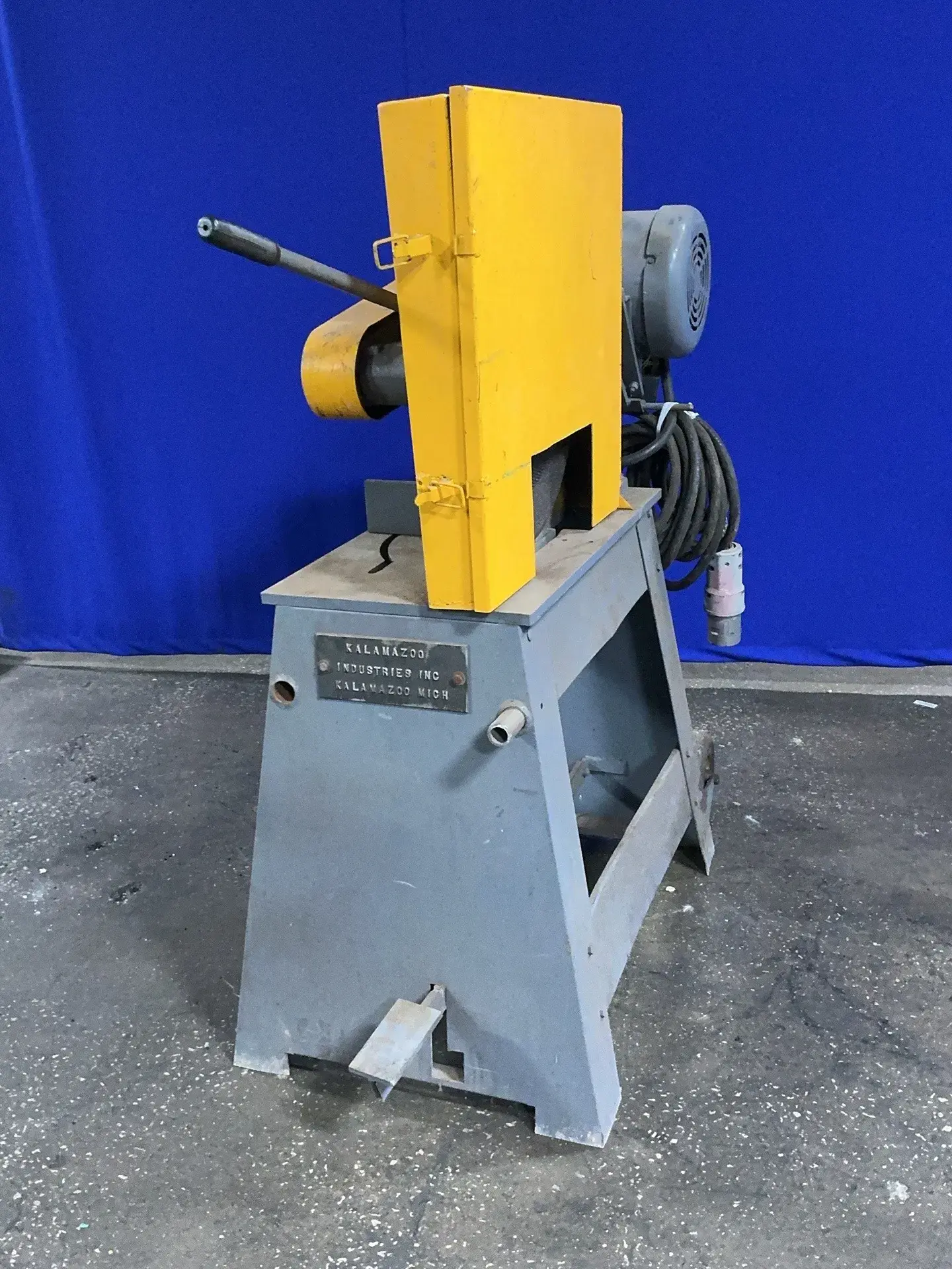 Used KALAMAZOO INDUSTRIES INC _UNKNOWN_ Abrasive & Friction Saws Ohio US | HGR 24 #1502551
