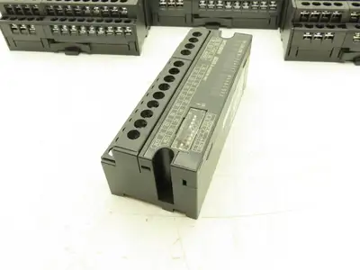 Mitsubishi AJ65SBTB1-16D Remote Digital Input 16 Point 24VDC MELSEC-A Lot of 9