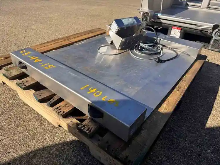 Used CARDINAL DETECTO 205 Platform Scales New Jersey US | Phoenix Equipment Corp #176061