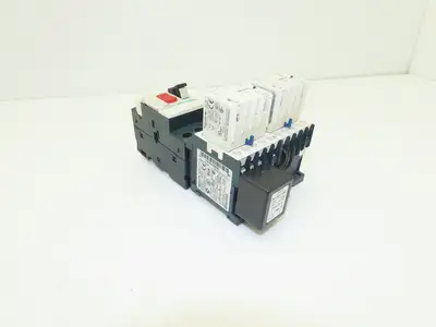 Schneider Electric LP5K0610BW3 Reversing Contactor 600V 3Ph 0.4-0.63A Coil 24VDC