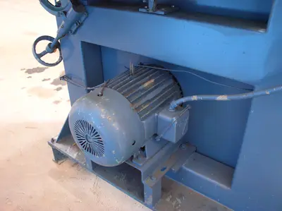 42" Tannewitz Model RHNE Vertical Band Saw; S/N 73242