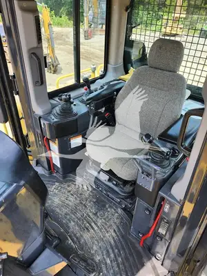 USED 2019 KOMATSU D65WX-18