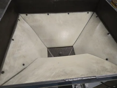 (1) Auger Hopper