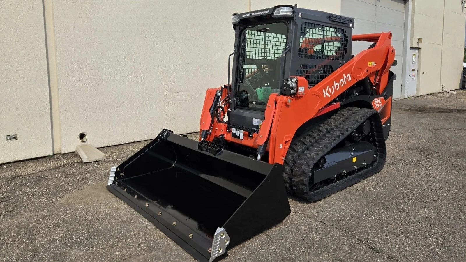 USED 2025 Kubota SVL97-3