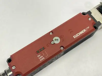 Used EUCHNER TRANSPONDER-CODED INTERLOCK SAFETY SWITCH Relays & Switches | Maverick Industrial Sales #1111073