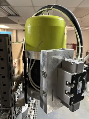 Kremlin "Airmix 20C100" Paint Mixer