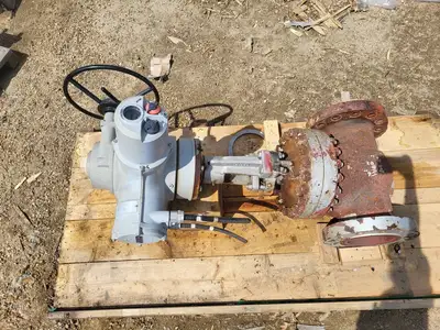 8" Class 600 Gate Valve w/ Rotork Actuator IQ 40FA25A