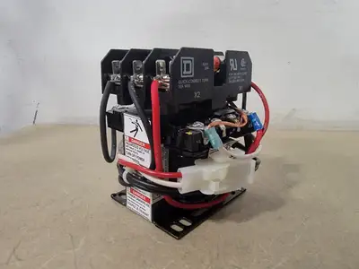 NEW SQUARE D LA9TFD32X