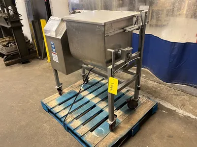 USED DANIELS FOOD EQUIPMENT DMX QUAD 100