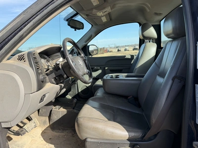 USED 2011 GMC 2500 HD