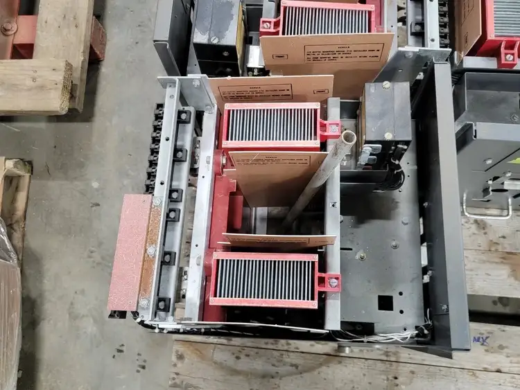 Used WESTINGHOUSE DS208 Switchgears British Columbia CA | Lenmark #238972