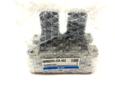 NEW SMC MODULAR DUAL-REGULATOR MANIFOLD 1/4" NPT